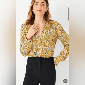 ANN TAYLOR Fall Floral Camp Shirt (Navy & Gold)
